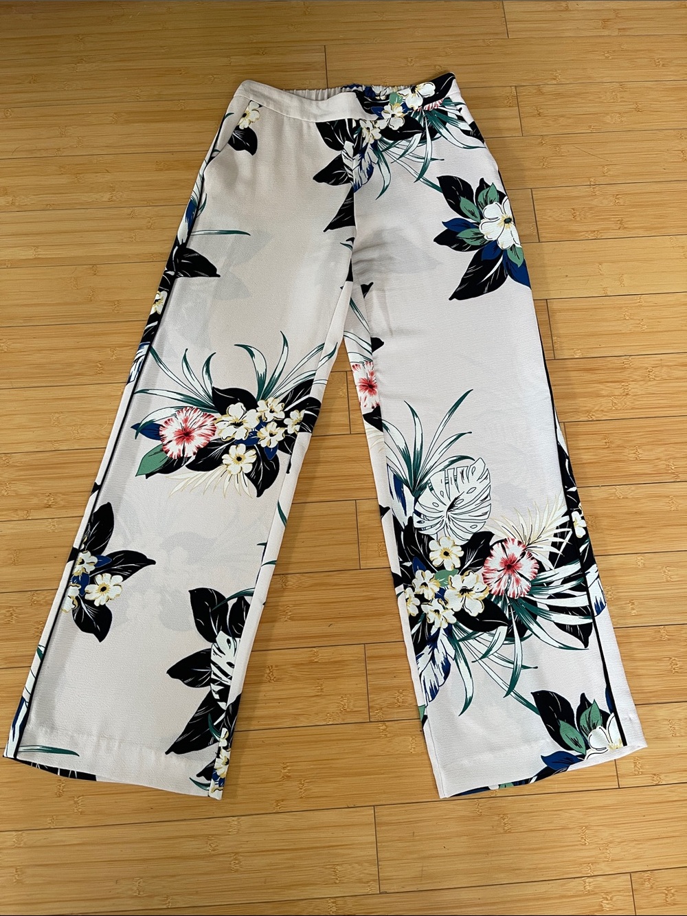 Zara Women Cream Floral Wide-Leg Pants Elastic Back Waist Pockets M